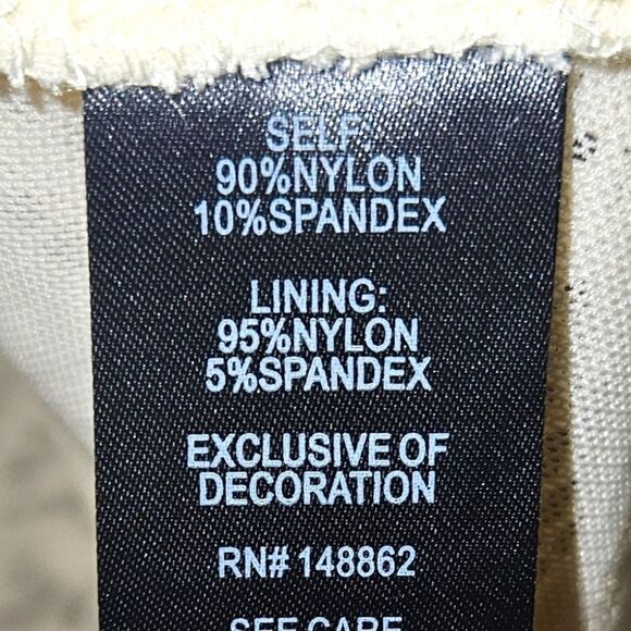 TORRID STRETCHβLACE Sweetheart Cinch Front Top Plus Size 2X - Picture 12 of 16